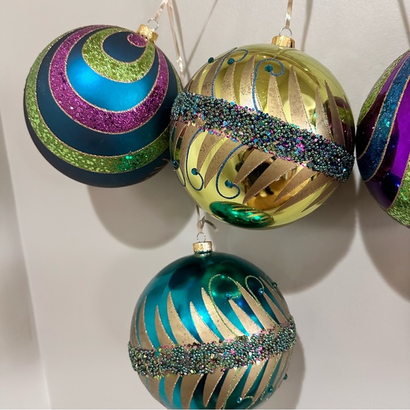 6 CELEBRATE IT ORNAMENTS - Picture 12 of 17